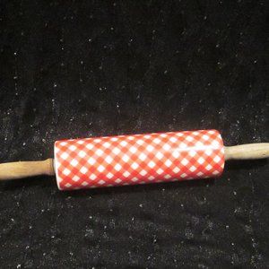 Pioneer Woman Red and White Checkered Rolling Pin